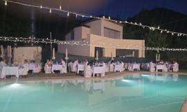Cena in Bianco e Amici Show, Pieve Torina fa il pieno: doppio sold out in piscina
