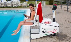 La piscina di Tolentino abbatte le barriere