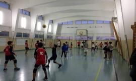 I giocatori del Montalbano Volley "docenti" alla "Alighieri" di Macerata