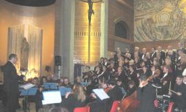 Standing ovation per il Concerto di Natale a Porto Potenza