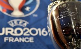 Maxi schermo da Di Gusto Italiano per il debutto azzurro a Euro 2016