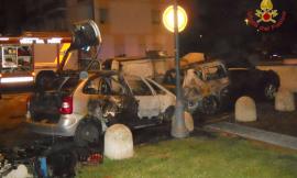 Tre auto in fiamme nella notte a Porto Recanati