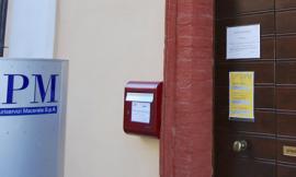 Ladri negli uffici dell'Agenzia delle Entrate e dell'Apm, ma portano via solo pochi spiccioli