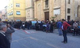 Una folla commossa ai funerali di Roberto Giulianelli