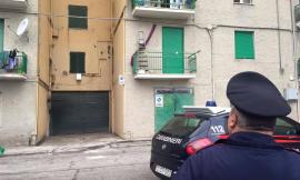 Donna precipita dalla finestra di casa sua: è gravissima