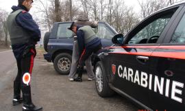 Viaggiano con le uova di Pasqua rubate a Cingoli in macchina: denunciate tre persone