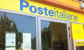 Tenta una truffa all’Ufficio Postale di Villa Potenza e poi scappa