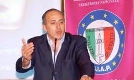 I poliziotti in assemblea "Dobbiamo fare i salti mortali"
