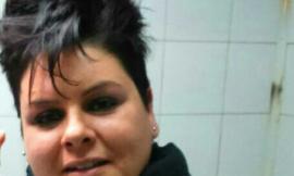 Federica Coccettini, da cuoca a carbonaia nei boschi di San Severino
