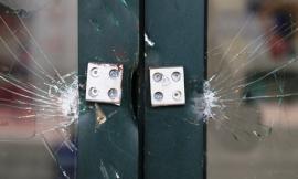 Ladri maldestri all'asilo e all'oratorio: rompono le porte ma se ne vanno a mani vuote