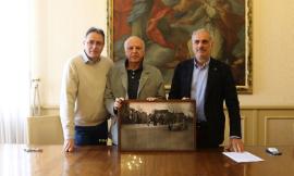 Passa la Mille Miglia: Civitanova fa un tuffo nella storia