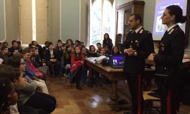 I Carabinieri tornano in cattedra per insegnare la legalità agli studenti