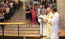 Il vescovo Marconi inaugura il nuovo presbiterio di San Firmano