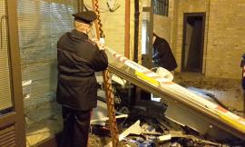 Assalto al bancomat delle Poste: distrutta una parte dell'ufficio