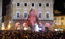 La provincia in festa per l'arrivo del nuovo anno: ovunque è stato salutato il 2016 - FOTO