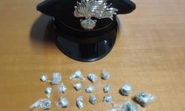 San Ginesio: aveva 27 grammi di hashish. Denunciato dai Carabinieri.