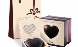 Telethon in piazza a Macerata con i cuori di cioccolato per aiutare la ricerca