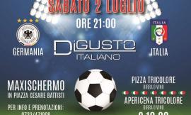 Maxi schermo in piazza Battisti per Italia Germania