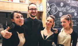 Stasera buon cibo e ottima musica in piazza Cesare Battisti