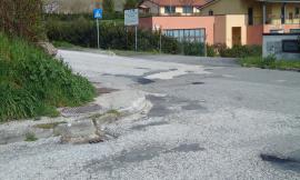 Caprodossi (PD): "Strade camerti o suolo lunare? Città impresentabile"