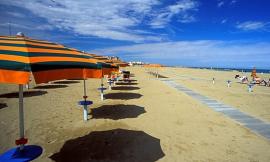 Overdose quasi fatale in spiaggia: 45enne salvato dai medici del 118