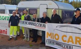 San Severino, il Consorzio carrozzieri consegna roulottes ai senzatetto