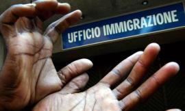 "Bara" per ottenere il permesso di soggiorno: pakistano nei guai