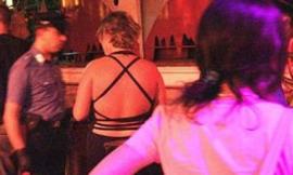"Sono stata picchiata in discoteca", ma nessuno ha visto niente: indagini dei carabinieri