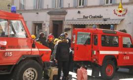 Sisma, bimbo spaventato da scossa scappa di casa