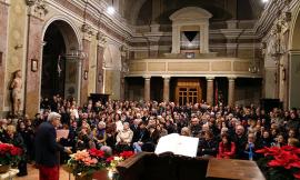 Vittorio Sgarbi fa il pienone a Belforte - VIDEO