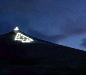 Bolognola, tutto pronto per l'albero più alto delle Marche, sabato 8 l'accensione