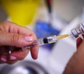 Influenza, nelle Marche vaccini al via dal 12 ottobre: 375mila dosi e priorità agli over 60 Influenza, nelle Marche vaccini al via dal 12 ottobre: 375mila dosi e priorità agli over 60