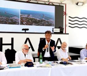 Civitanova, svelato il progetto Eurobuilding per il porto: "Opera da fare ora, domani è già tardi"