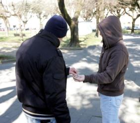Esanatoglia, ventenne arrestato per spaccio: dalla vendita di hashish e cocaina aveva ricavato 5mila euro