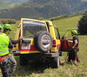 Donna colpita da un bovino durante l'escursione in bici: interviene l'elisoccorso