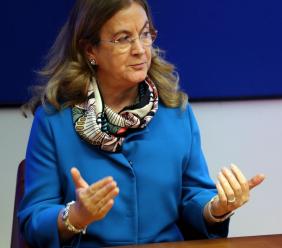 Nuovo prefetto per Macerata, Isabella Fusiello si presenta: "Sarò a disposizione dei cittadini" (FOTO e VIDEO) Nuovo prefetto per Macerata, Isabella Fusiello si presenta: "Sarò a disposizione dei cittadini" (FOTO e VIDEO)