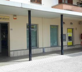 San Severino, via il container: torna operativo l'Ufficio postale di via Gorgonero