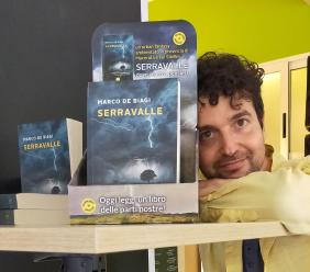 Il terremoto in un thriller ambientato a Serravalle di Chienti: la nuova opera di Marco De Biagi