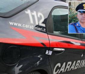 Scrive all'amica: "Voglio farla finita". Poi si punta un coltello al cuore: i carabinieri lo salvano