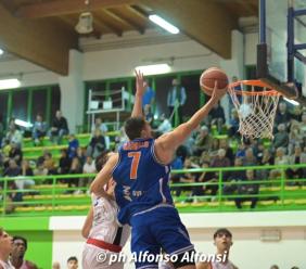 Serie B, il derby è dell'Attila Porto Recanati: la Virtus Civitanova cade al PalaRIsorgimento