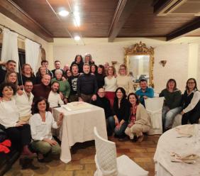 Festa grande per i 50enni di Passo di Treia: una cena che è un tuffo nei ricordi