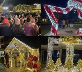 A Castelraimondo è già Natale, accese le luminarie: i bambini cantano "Jingle Bell Rock"