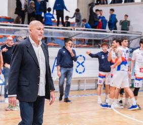 Attila Basket, coach Coen si presenta: "Qui per il legame con il presidente Pierini e per migliorare le cose"