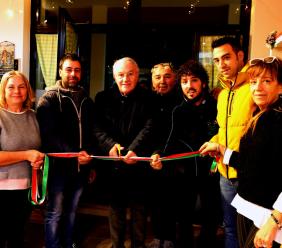 Macerata, un nuovo punto vendita di eccellenze locali a km 0: dalle colline maceratesi a Collevario (FOTO)