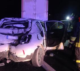 A14, scontro tra auto e camion all'altezza di Civitanova: donna trasportata all'ospedale