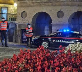 Macerata, intensificati i controlli per le feste: fermati 42 veicoli e 64 persone, multe e una patente ritirata