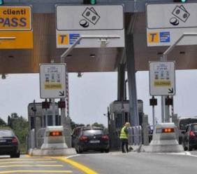 Lavori in A14, chiude di notte il tratto tra Loreto e Ancona Sud: date e percorsi alternativi