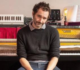 Montefano, un concerto "Incantevole": al Teatro la Rondinella arriva Boosta dei Subsonica