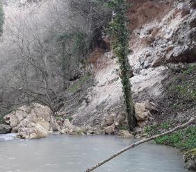 Pieve Torina, lavori in corso sulle sponde del torrente Santangelo: intervento da 275mila euro