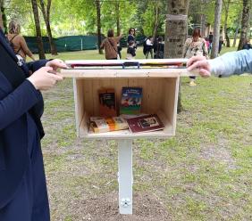 Book crossing a Pieve Torina, un casetta dei libri per contrastare le dipendenze digitali